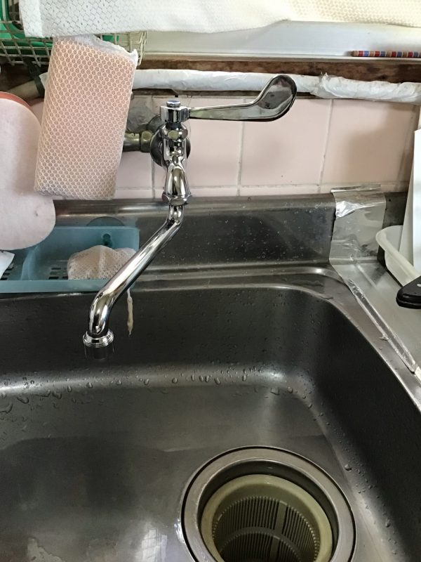 台所水栓のハンドル交換